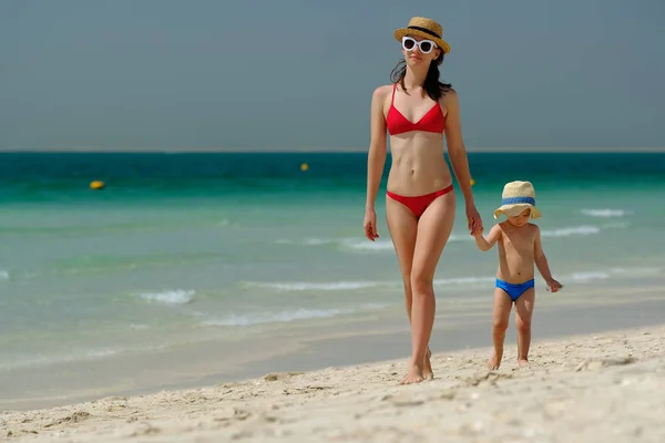 Two Year Old Toddler Boy Walking Beach Mother — Stock Photo, Image