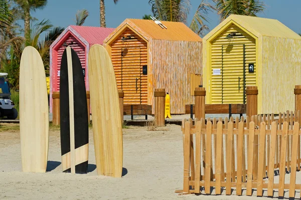 Surfboards Beach Bathing Cabins Dubai United Arab Emirates — Stock Photo, Image