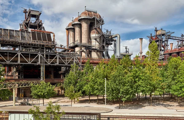Промышленный завод в Дуйсбурге, Германия . — стоковое фото