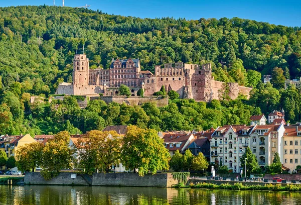 Heidelberg cidade no rio Neckar, Alemanha — Fotografia de Stock