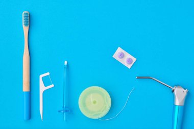 Diş fırçaları ve oral bakım araçları 