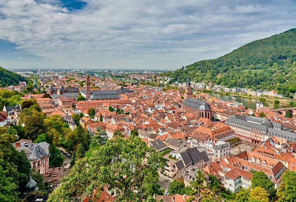 Heidelberg ciudad en el río Neckar, Alemania — Foto de Stock