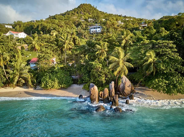 Strand op de Seychellen bovenaanzicht — Stockfoto