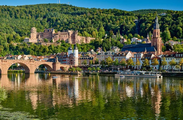 Heidelberg cidade no rio Neckar, Alemanha — Fotografia de Stock