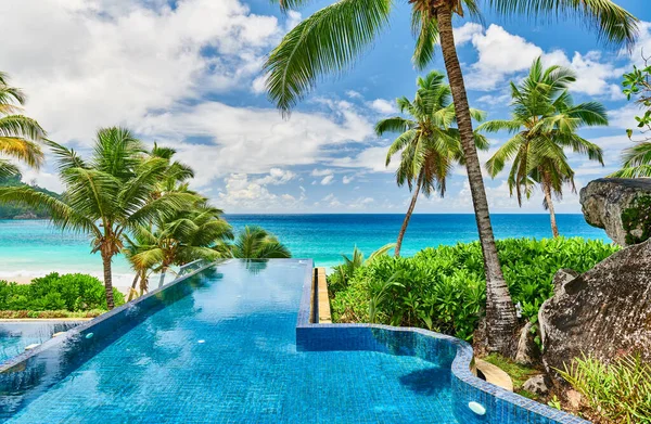 Gyönyörű Anse Intendance Strand Üdülőmedencével Mahe Seychelles — Stock Fotó