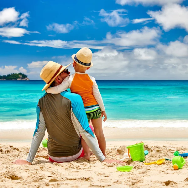 Menino Três Anos Praia Com Pai Férias Família Verão Seychelles — Fotografia de Stock