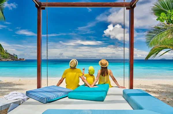 Family Beautiful Petite Anse Beach Young Couple Yellow Three Year — Stock Photo, Image