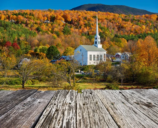 Słynny Kościół Nowej Anglii Miejscowości Stowe Jesienią Vermont Usa — Zdjęcie stockowe