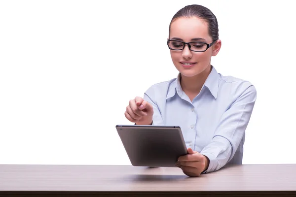 Zakenvrouw werken tabletcomputer op witte achtergrond — Stockfoto