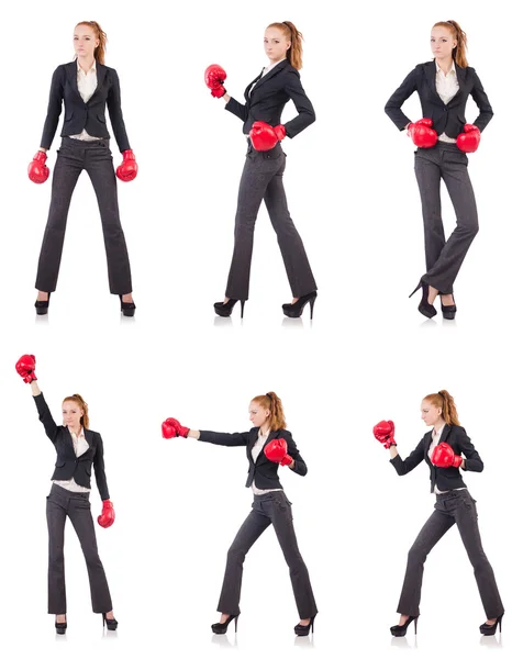 Donna donna d'affari con guanti da boxe su bianco — Foto Stock