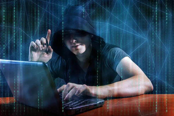 Νεαρός hacker στην έννοια της ψηφιακής ασφάλειας — Φωτογραφία Αρχείου