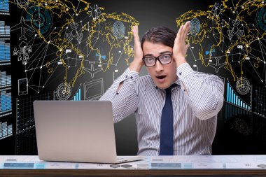 Veri madenciliği konsept dizüstü bilgisayar ile işadamı