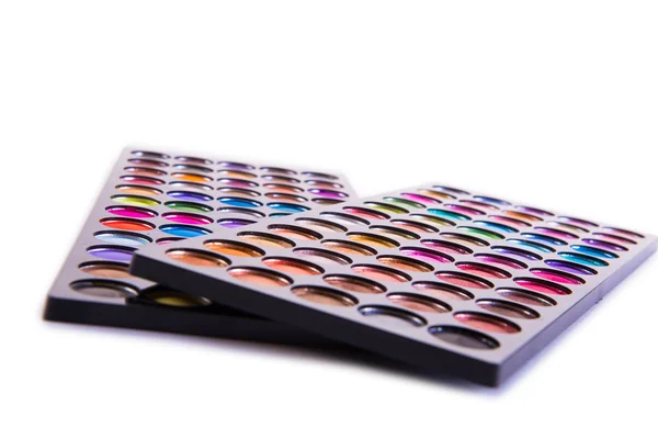 Ensemble d'ombre colorée pour maquillage isolé sur blanc — Photo