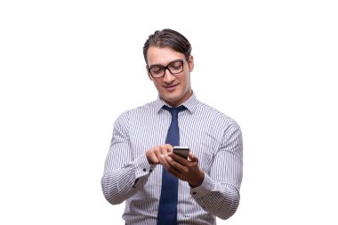 Yakışıklı işadamı cep telefonu üzerinde beyaz izole ile çalışma