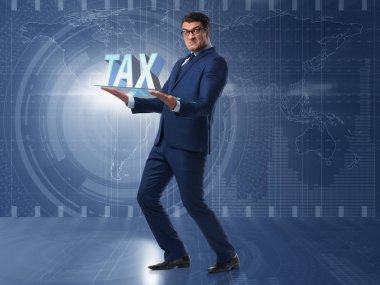 Vergi ödeme yükünün altında adam