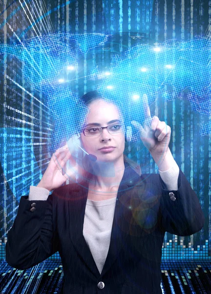 Data mining concept met zakenvrouw — Stockfoto