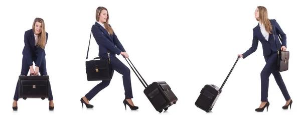 Joven empresaria con maleta aislada en blanco — Foto de Stock