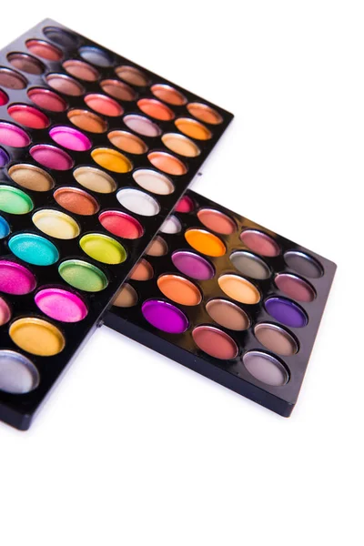 Conjunto de sombra colorida para maquiagem isolada em branco — Fotografia de Stock