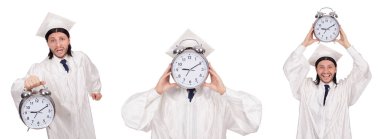 Saati beyaz olan genç bir öğrenci.