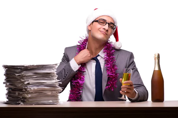 Joven hombre de negocios celebrando la Navidad en el cargo — Foto de Stock