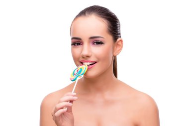 Beyaz tenli lolipoplu güzel bir kadın.