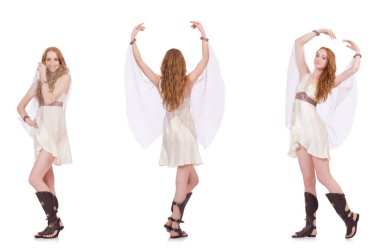 Beyaz tenli, açık renkli, büyüleyici elbiseli güzel bayan.