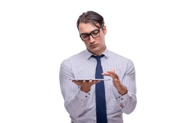 Yakışıklı işadamı wh izole tablet bilgisayar ile çalışma