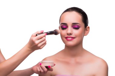 Kadın beyaz izole makyaj almak