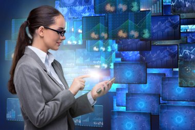 Uzaktan erişim kavramı ile hareket eden telefon