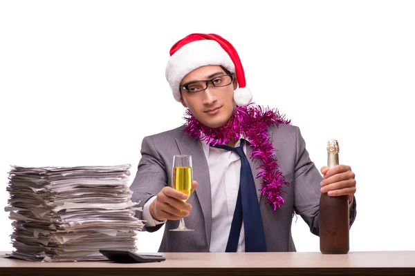 Młody biznesmen obchodzi Boże Narodzenie w biurze — Zdjęcie stockowe