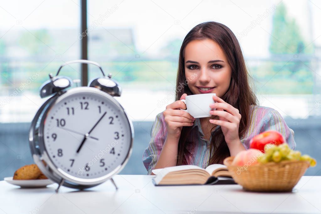 Young girl having breakfast on the morning