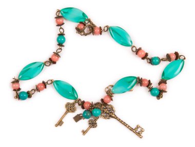 Beyaz arka plan üzerinde izole güzel mücevher