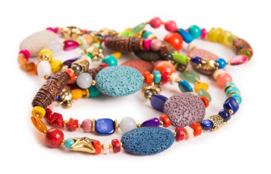 Beyaz arka plan üzerinde izole güzel mücevher