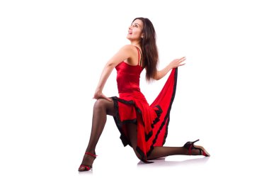 Geleneksel İspanyol dansı yapan bir kadın.