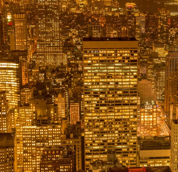 Uitzicht op New York Manhattan tijdens zonsondergang — Stockfoto