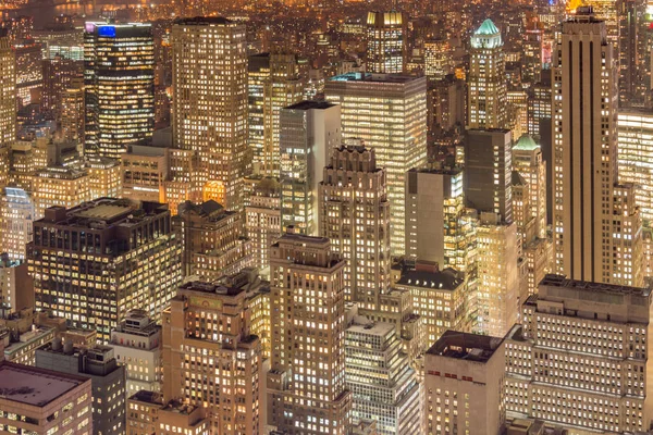 Vista noturna de Nova York Manhattan durante o pôr do sol — Fotografia de Stock