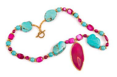 Beyaz arka plan üzerinde izole güzel mücevher