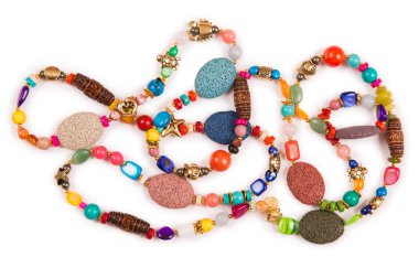 Beyaz arka plan üzerinde izole güzel mücevher