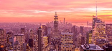 Günbatımında New York Manhattan manzarası