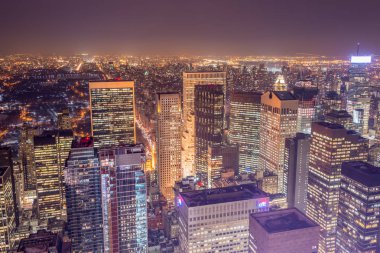 Günbatımında New York Manhattan 'ın gece manzarası