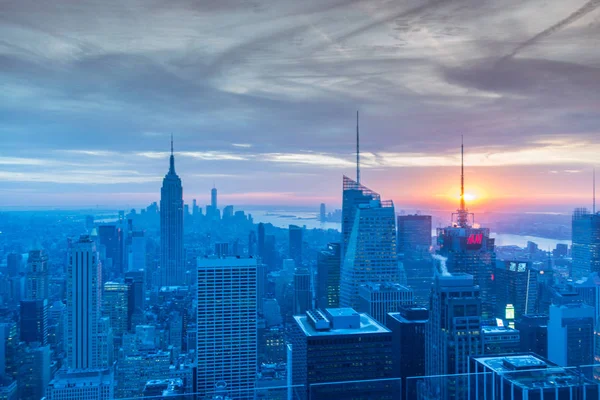 Nueva York - 20 de diciembre de 2013: Vista del Bajo Manhattan en Decembe — Foto de Stock