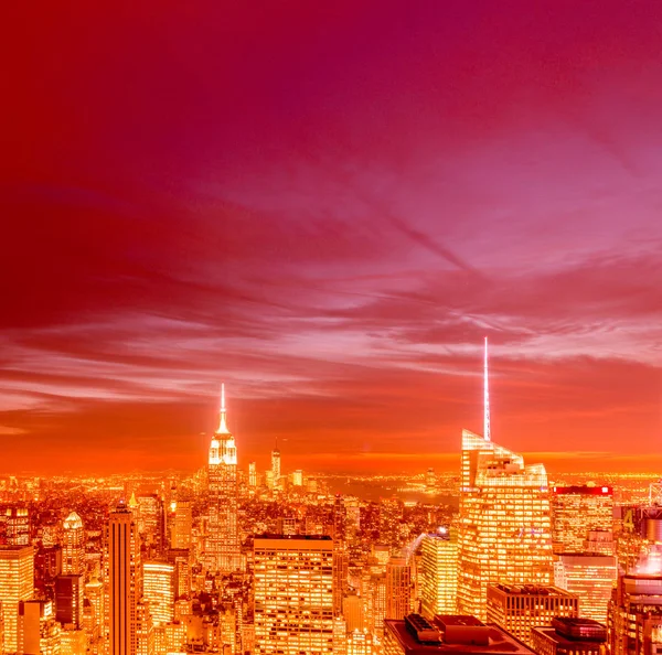 View of New York Manhattan during sunset hours — Stock Photo, Image