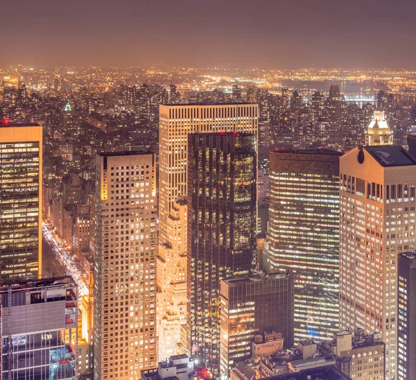 Uitzicht op New York Manhattan tijdens zonsondergang — Stockfoto