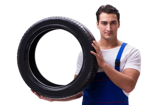 Reparador de neumáticos guapo aislado en blanco — Foto de Stock