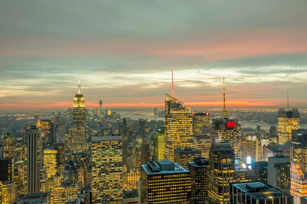 Nueva York - 20 de diciembre de 2013: Vista del Bajo Manhattan en Decembe — Foto de Stock