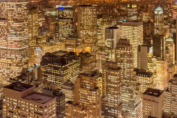 Night view of New York Manhattan during sunset — Stock Photo, Image