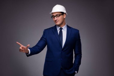 Endüstriyel kavramında genç mimar