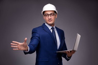 Endüstriyel kavramında genç mimar