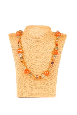 Beyaz arka plan üzerinde izole mücevher kolye