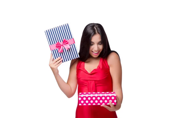 Vrouw met geschenkdoos geïsoleerd op de witte achtergrond — Stockfoto